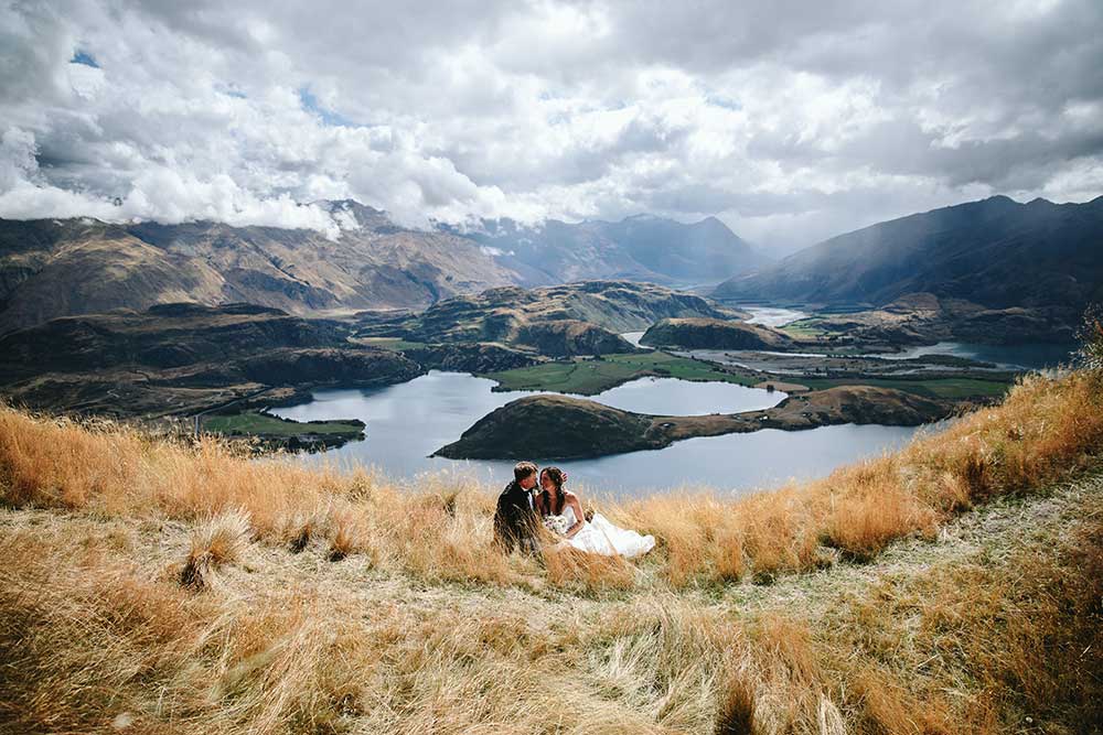 Heli wedding to beautiful Coromandel Peak, Wanaka, NZ