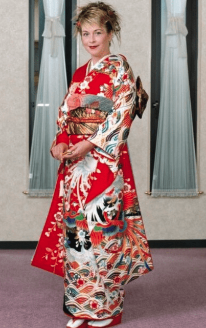 Donna wearing traditional Japanese wedding kimono – New Zealand Dream Weddings founder with experience supporting mixed-culture weddings
